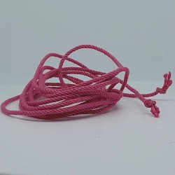 Strings for XL spintops