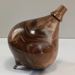 Malaysian heart spinning top