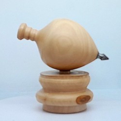 Olive wood spintop by Rocco