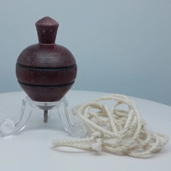 Colombian traditional spinning top